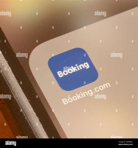 booking  travel  hotel bookings application  smart phone screen  res stock photography