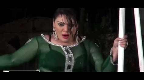 Aja Sajna New Ghazal Chaudhry Mujra Dance In Rain 2022 Youtube