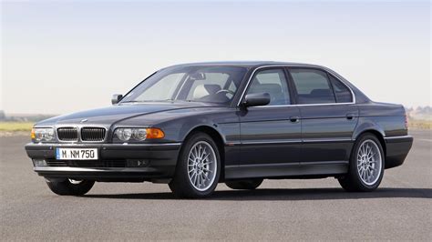 Une Photo Dune Ancienne Bmw Série 7 E38 Topgear