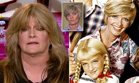 the brady bunch s susan olsen pays tribute to florence henderson daily mail online