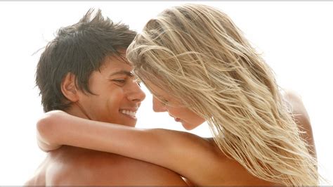 how to attract a girl 10 tips on how to attract women