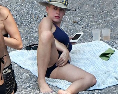 katy perry caught masturbating on the beach in a bikini
