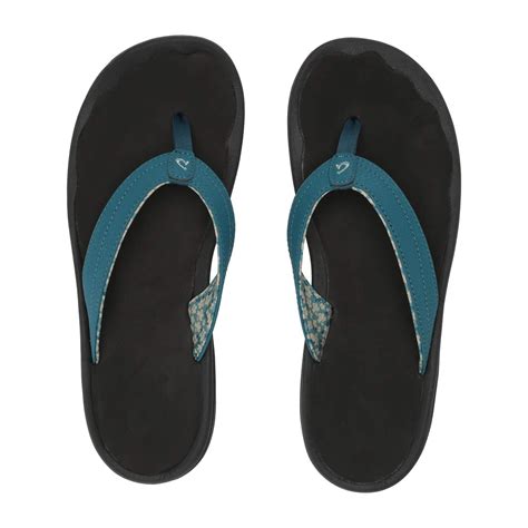 the flip flops with 1 000 reviews you ll wear forever