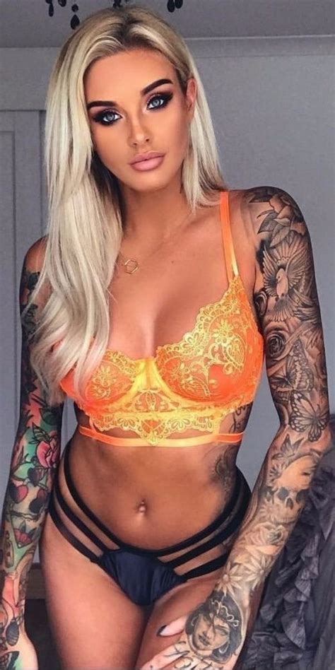 Busty Girls With Tattoos 30 Pics