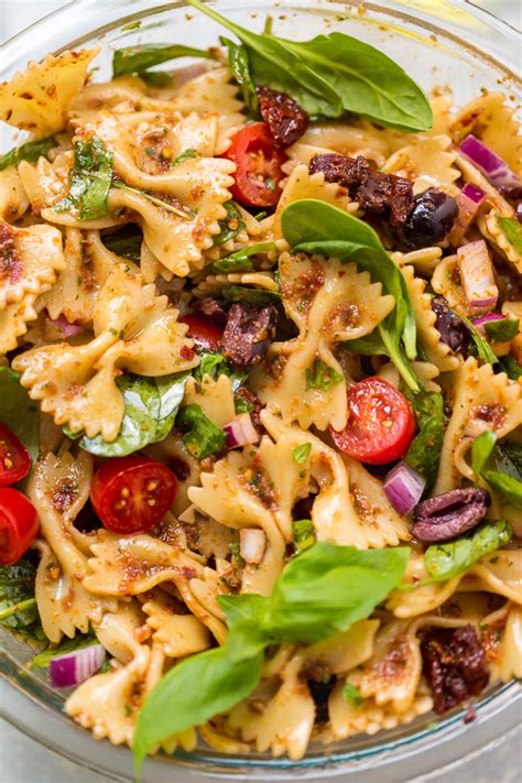 vegan spinach and sun dried tomato pasta salad baker by