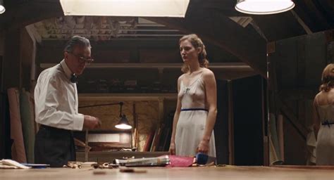 nude video celebs vicky krieps sexy phantom thread 2017