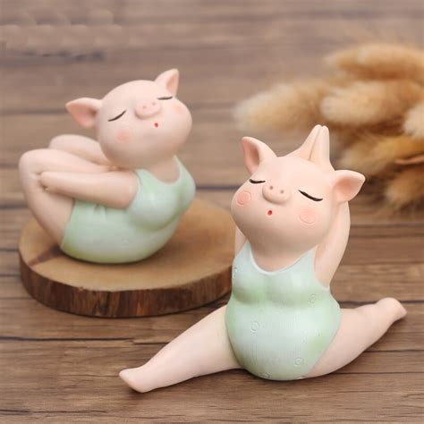 funny cute happy pig learning yoga figurines personality mini yoga pig