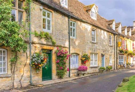 stunningly beautiful cotswolds villages  visit   wanderlust