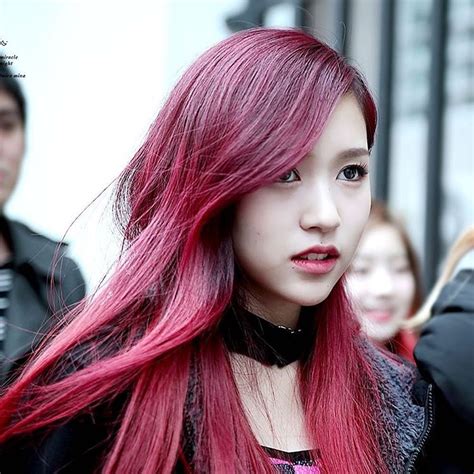 I Love Minas Red Hair If You Havent Noticed Yet Twice Mina Cool