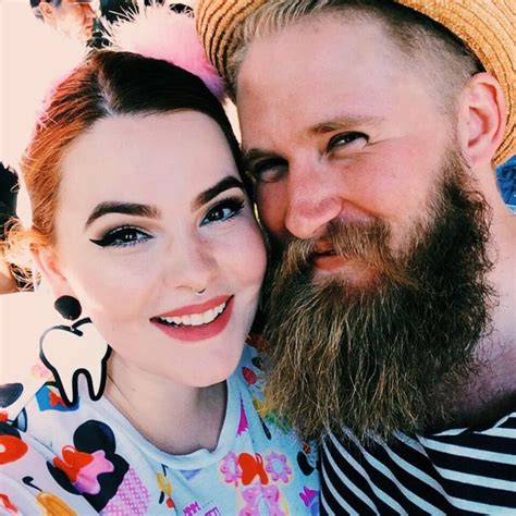 Plus Size Model Tess Holliday Strikes Back After Comments About