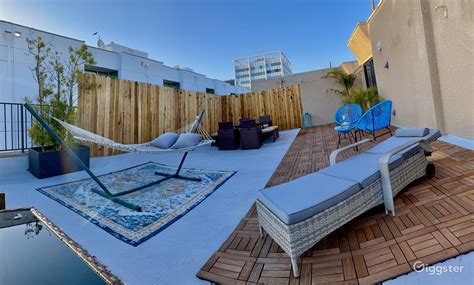 best open roof top view pent house hollywood rent this location on