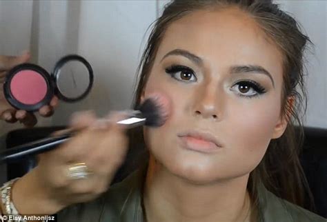 video tutorials show amazing transformations using just contouring