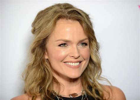 dina meyer measurements net worth bio age height and