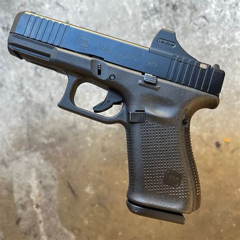 Glock 19 Gen 5 Mos With Holosun Scs Green Free Shipping Boresight