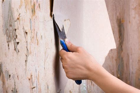 verwijderen van oud behang probleemloos van de muur klusvraagbaak
