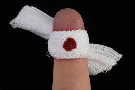 aid    treat cut fingers