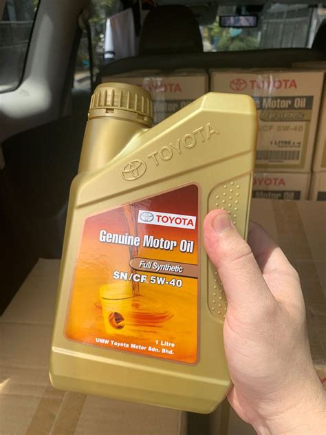 toyota genuine motor oil   fully synthetic car parts accessories maintenance fluids