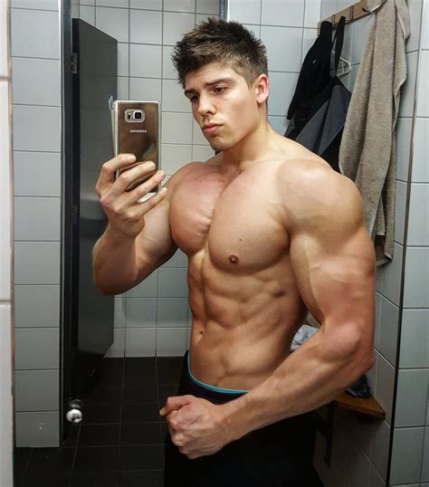 Jordan Metcalfe On Twitter So Many Chest Gains And It S Not Even