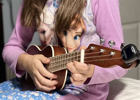 billie eilish  give  ukuleles   programs  highland park school children