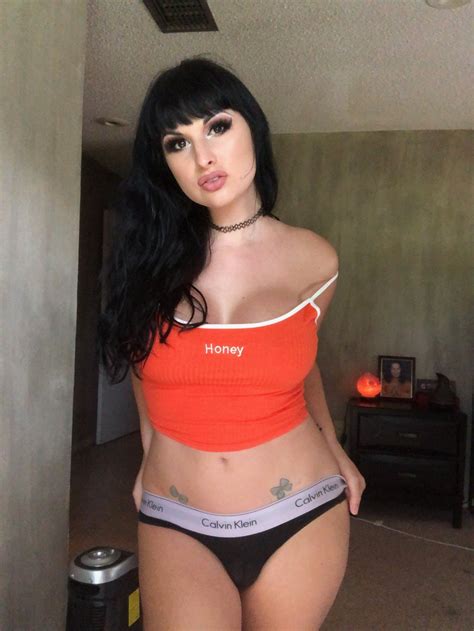 Bailey Jay S Is A Porn Model Video Photos And Biography