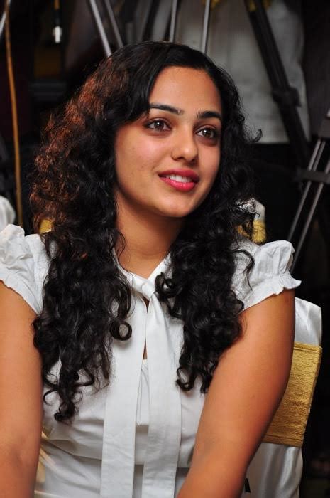 photohouse new picture of tamil actress nithya menon