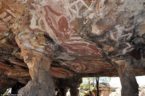 28 000 Yr Old Australian Aboriginal Rock Art Erotic Sex Scene