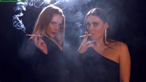 Mary Jane And Jaimeylee Smoke All White 120s Cigarettes Youtube