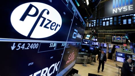 pfizer  sell consumer health care business focus  prescriptions