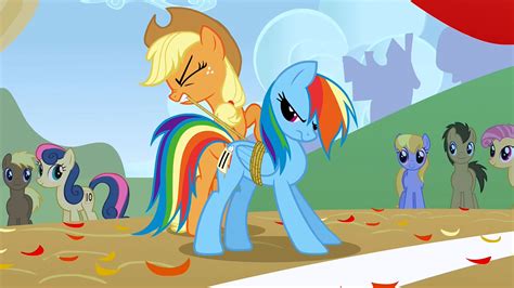 Image Applejack Tying Up Rainbow S1e13 Png My Little