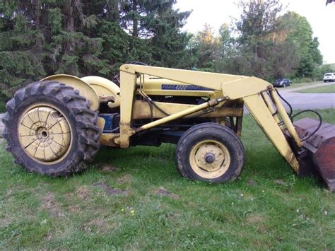 Ford 4000 Industrial Tractor With Loader Live And Online Auctions On