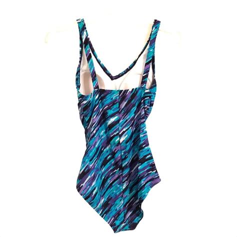 Speedo Womens One Piece V Neck Swimsuit Size 8 Ebay