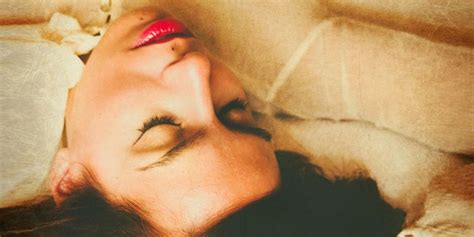 7 Gross Things That Happen To Your Skin When You Sleep In Your Makeup