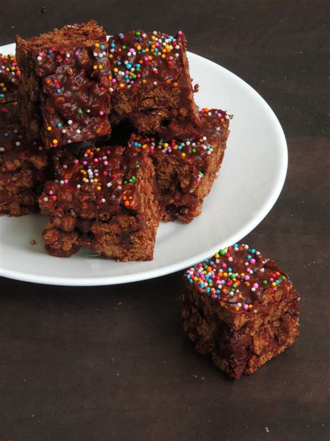 crunchy  bake chocolate cereal squares cook  click