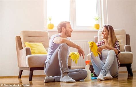 Couples Who Do Chores Together Are Happier Daily Mail Online