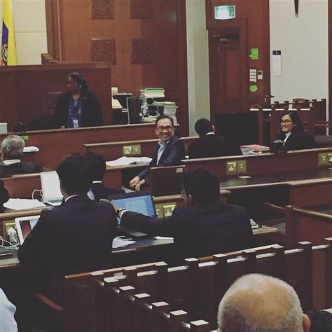 Malaysians Must Know The Truth Anwar Ibrahim Smiles To A Packed Court