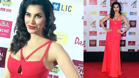 sophie choudry sexy    red dress  mirchi  awards  youtube