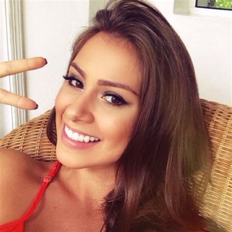 neymar girlfriend gabriella lenzi in bikini on instagram uk