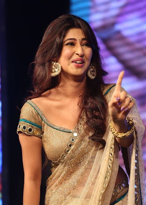 high quality bollywood celebrity pictures sonarika bhadoria looks super sexy in saree at telugu