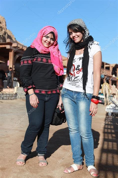 Images Egyptian Girls Egyptian Girls Stock Editorial Photo