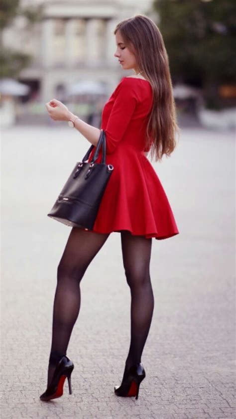 Fαshiση Gαlαxy 98 ☯ Pretty Red Red Dress With Black