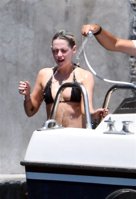 kristen stewart nude leaked pics and porn and scenes