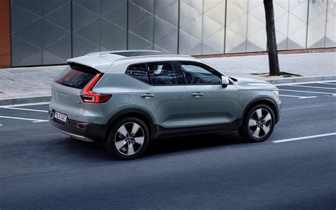 gen volvo xc   tone option exterior remains steel offers  inclusive ownership