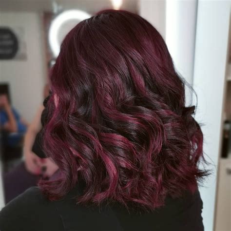 25 Beautiful Short Burgundy Hairstyles Perfect For A