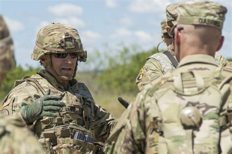 infantry division soldiers     basics article
