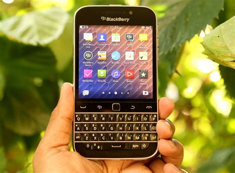 blackberry classic review