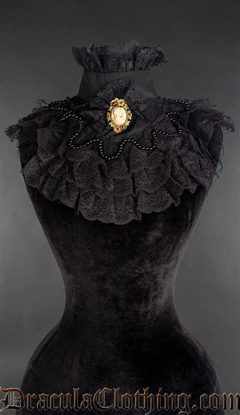 Black Victorian Ruffle Collar