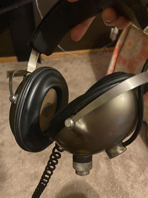picked   awesome  headphones   thrift store     idea