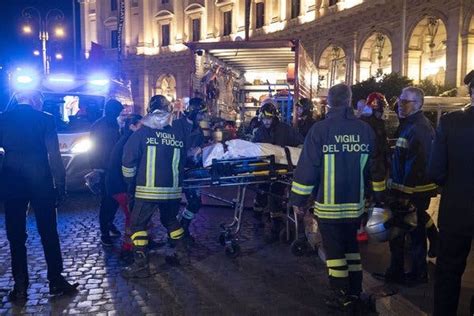 Rome Escalator Collapse Injures Dozens In Subway Station The New York
