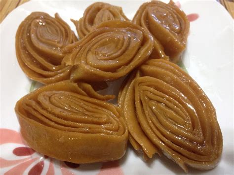 madatha kajasouth indian sweet rolls