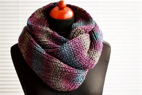 Download Easy Infinity Scarf Knitting Pattern In The Round Png